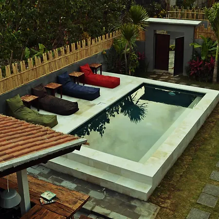 Lay Day Surf Hostel
